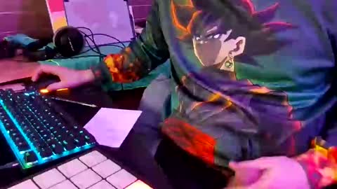 Snapshot of stechistech chatting on 3, 12, 2024 stechistech online show from 3, 12, 2024