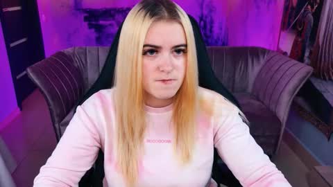 Snapshot of stef_nicks chatting on 13, 10, 2025 stef_nicks online show from 13, 10, 2025