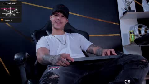 Snapshot of stefan_wonder_ chatting on 3, 2, 2025 Wonder online show from 3, 2, 2025