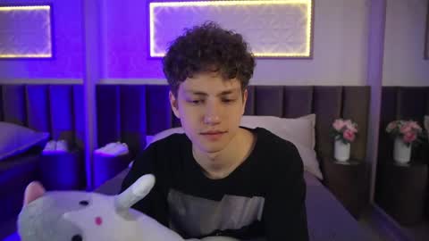 Esrefan online show from 16, 4, 2026