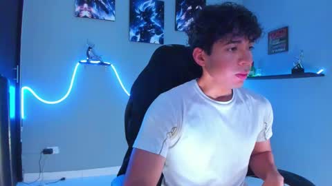 Stefann Salvatore online show from 7, 2, 2026