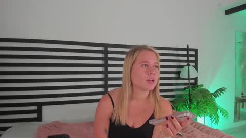 Stefanny   online show from 29, 1, 2025