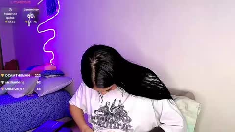 Im MiaIts my first day here  online show from 4, 6, 2026