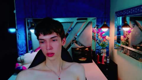stefany piink online show from 23, 5, 2026