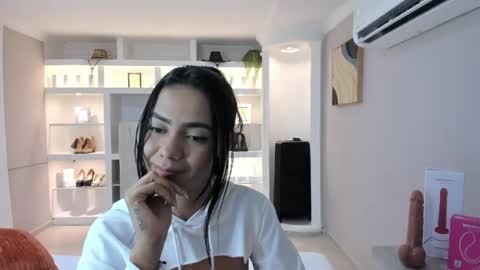 Stefana Mirlow  online show from 3, 6, 2026