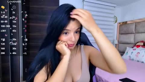 Stefany online show from 8, 7, 2026