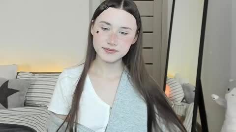 stella_sunny online show from 23, 4, 2026