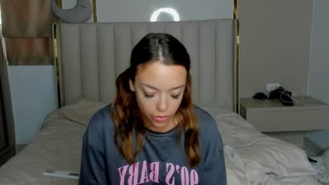 stella online show from 4, 4, 2026