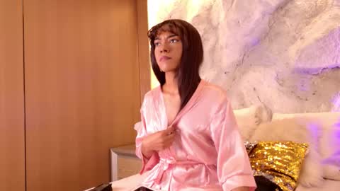 S T E L L A online show from 8, 2, 2026