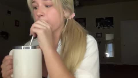 Snapshot of stellaraexox chatting on 15, 10, 2025 stellaraexox online show from 15, 10, 2025