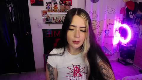 Snapshot of stephani_rousso chatting on 11, 5, 2026 joha cosmo online show from 11, 5, 2026