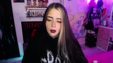 Snapshot of stephani_rousso chatting on 17, 5, 2026 joha cosmo online show from 17, 5, 2026
