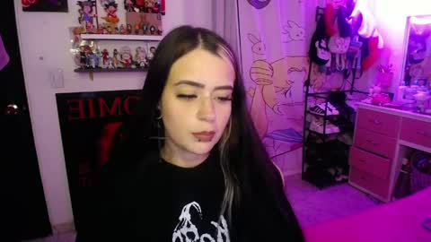 Snapshot of stephani_rousso chatting on 20, 5, 2026 joha cosmo online show from 20, 5, 2026
