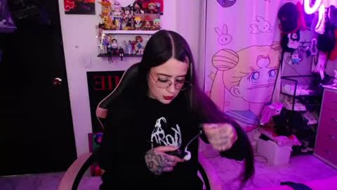 Snapshot of stephani_rousso chatting on 19, 6, 2026 joha cosmo online show from 19, 6, 2026