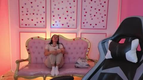 Stephania online show from 13, 9, 2025