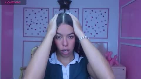 Stephania online show from 4, 11, 2025