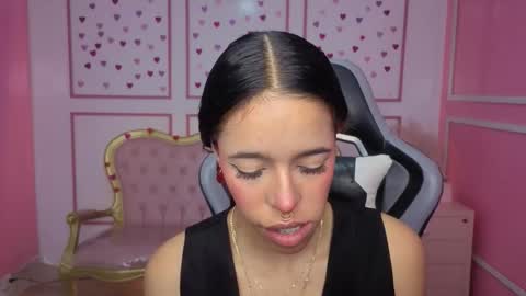 Stephania online show from 7, 1, 2026