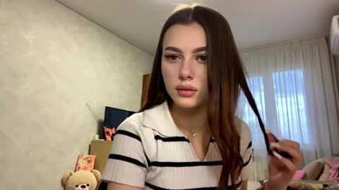 Snapshot of stephaniflicek chatting on 3, 5, 2026 Stephani online show from 3, 5, 2026