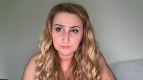Stephany online show from 22, 6, 2026