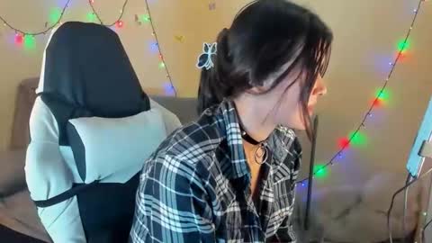 Stephany  independient model  online show from 5, 2, 2026