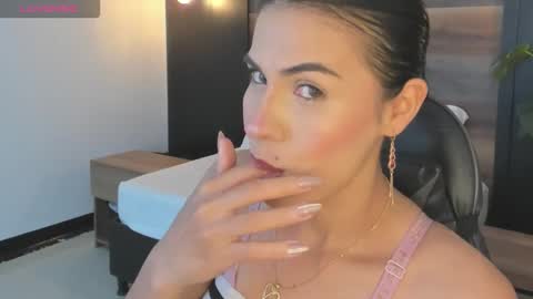 Snapshot of stephanya_ chatting on 20, 2, 2026 S T E P H A N Y A online show from 20, 2, 2026