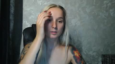 Snapshot of stephiepink chatting on 21, 9, 2025 Grace online show from 21, 9, 2025