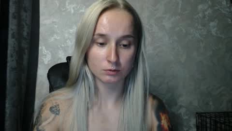 Snapshot of stephiepink chatting on 25, 9, 2025 Grace online show from 25, 9, 2025