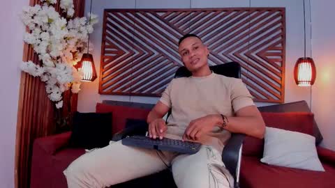 Snapshot of sterling_magnus chatting on 3, 2, 2026 online show from 3, 2, 2026