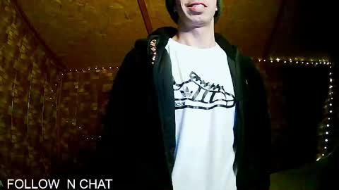 Snapshot of stevenbrookless chatting on 8, 5, 2026 Steve online show from 8, 5, 2026