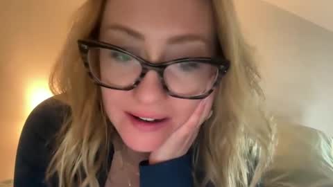 StevieGirl4U online show from 7, 2, 2025