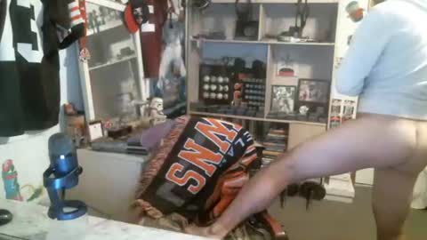 Snapshot of stickey4areason chatting on 2, 11, 2025 stickey online show from 2, 11, 2025