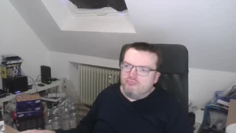 Snapshot of still_alive1985 chatting on 18, 2, 2026 Oliver online show from 18, 2, 2026