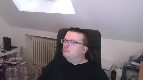 Snapshot of still_alive1985 chatting on 24, 2, 2026 Oliver online show from 24, 2, 2026