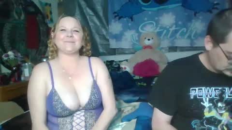 Snapshot of stitchsunshine85 chatting on 21, 2, 2025 Tasha and Drew online show from 21, 2, 2025