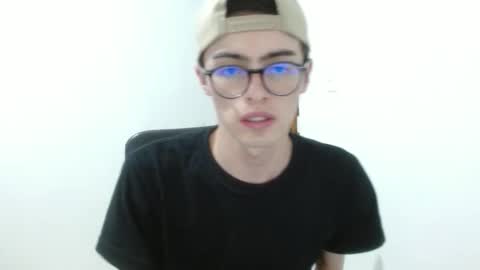 Snapshot of stiv_grant chatting on 5, 5, 2026 stiv_grant online show from 5, 5, 2026