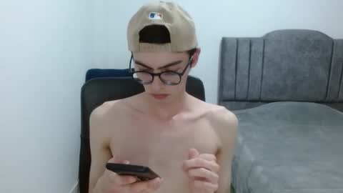 Snapshot of stiv_grant chatting on 26, 5, 2026 stiv_grant online show from 26, 5, 2026