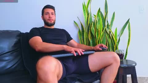 Stiven Montiel online show from 27, 5, 2026