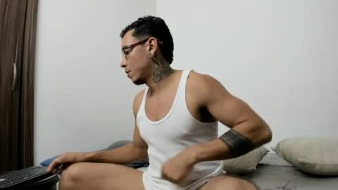 Snapshot of stiven_trainer chatting on 25, 6, 2026 stiven_trainer online show from 25, 6, 2026