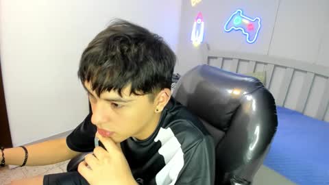 Stiwen online show from 21, 11, 2025