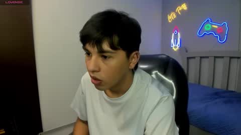 Stiwen online show from 25, 11, 2025