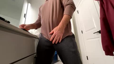 Snapshot of stlhotwifeguy chatting on 21, 12, 2025 stlhotwifeguy online show from 21, 12, 2025