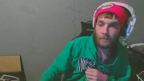 stonedpanda77 online show from 3, 12, 2024