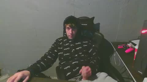 stonedpanda77 online show from 22, 1, 2025