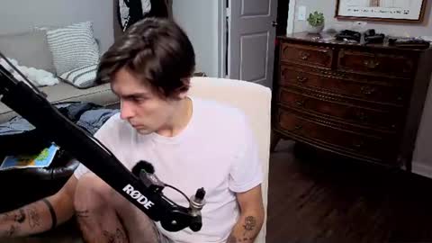 Snapshot of str8whiteboy21 chatting on 16, 7, 2026 str8whiteboy21 online show from 16, 7, 2026
