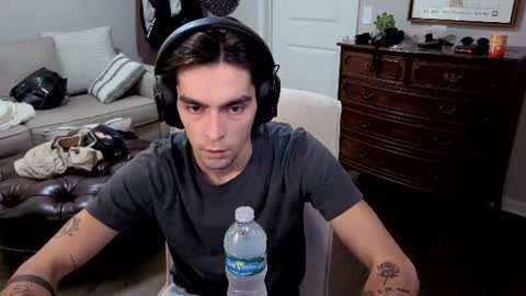 Snapshot of str8whiteboy21 chatting on 18, 7, 2026 str8whiteboy21 online show from 18, 7, 2026