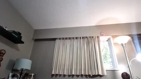 Snapshot of straightbear4you chatting on 16, 10, 2025 Straightbear4you online show from 16, 10, 2025