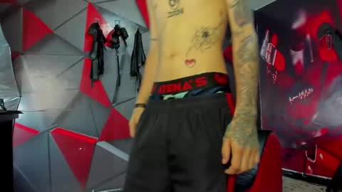 Snapshot of straightboy_nick chatting on 10, 9, 2025 NICK online show from 10, 9, 2025