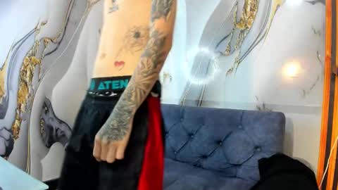 Snapshot of straightboy_nick chatting on 12, 10, 2025 NICK online show from 12, 10, 2025
