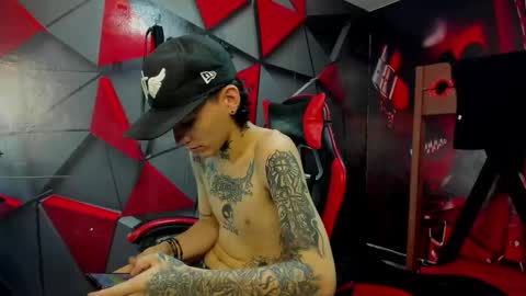 Snapshot of straightboy_nick chatting on 15, 10, 2025 NICK online show from 15, 10, 2025
