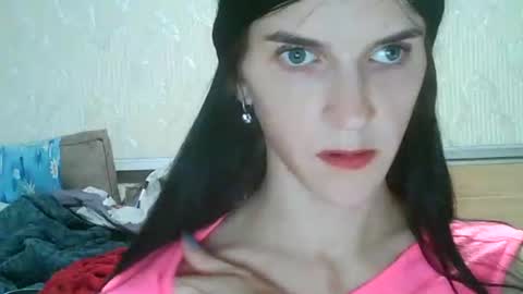 Snapshot of strawberry_storm chatting on 8, 9, 2025 Strawberry Storm online show from 8, 9, 2025